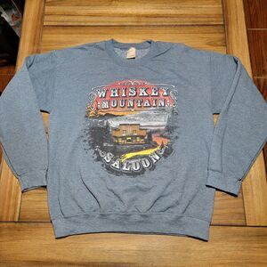 George LS Dark Grey Crewneck Sweatshirt "Whiskey Mountain Saloon" -Size S(34-36)